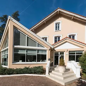 Hotel Les Cèdres Bleus
